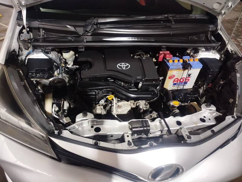 Toyota Vitz 2014 13