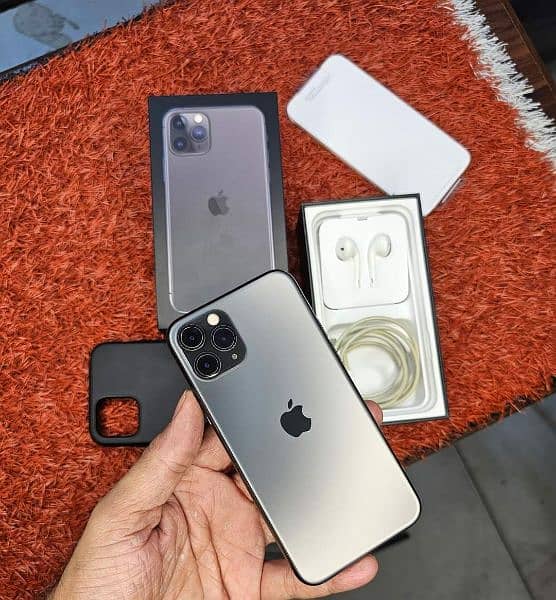 iphone 11 pro 03409540439Watsapp 0