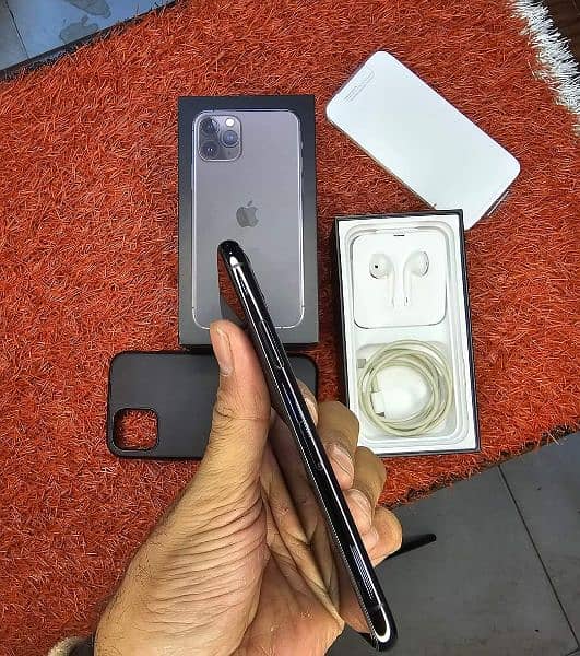 iphone 11 pro 03409540439Watsapp 1