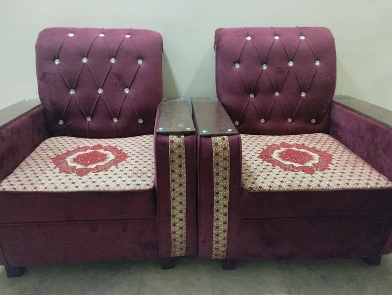 Red velvet Bed set, two side tables and 3 Sofa 5