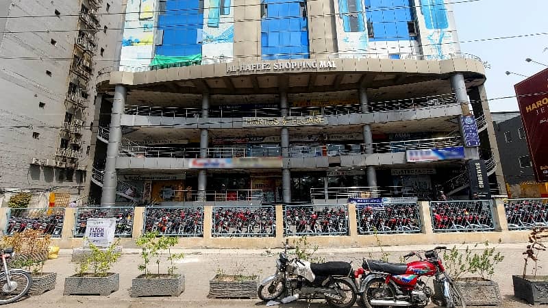 Prime Location Main Boulevard Gulberg Shop For Sale Sized 95 Square Feet 7