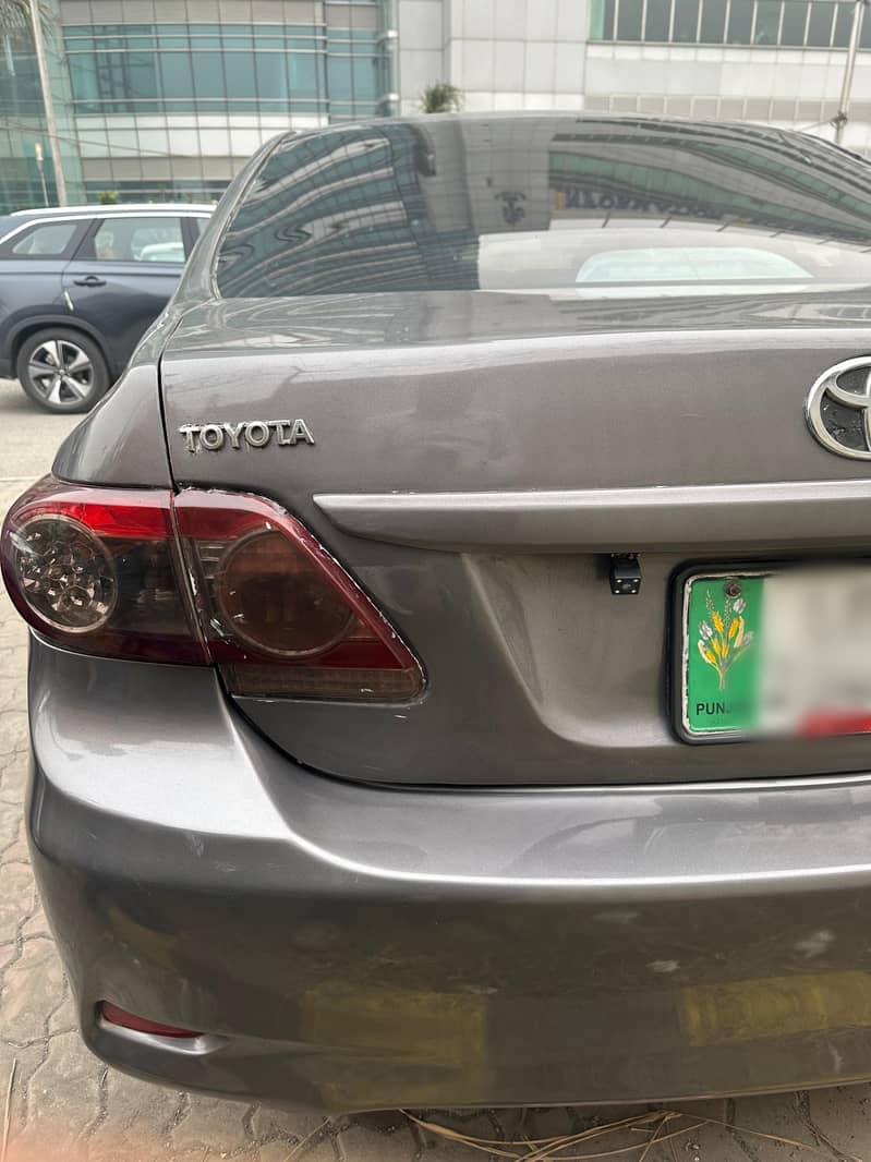 Toyota Corolla GLI 2012 in mint condition 3