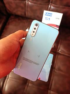 Vivo S1 In Display Finger PTA with accessories