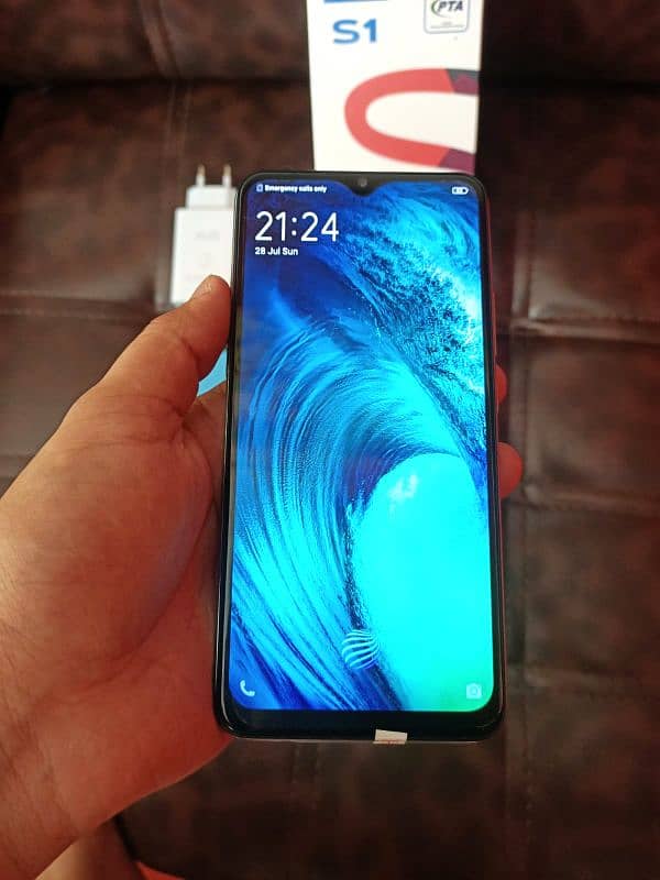 Vivo S1 In Display Finger PTA with accessories 1