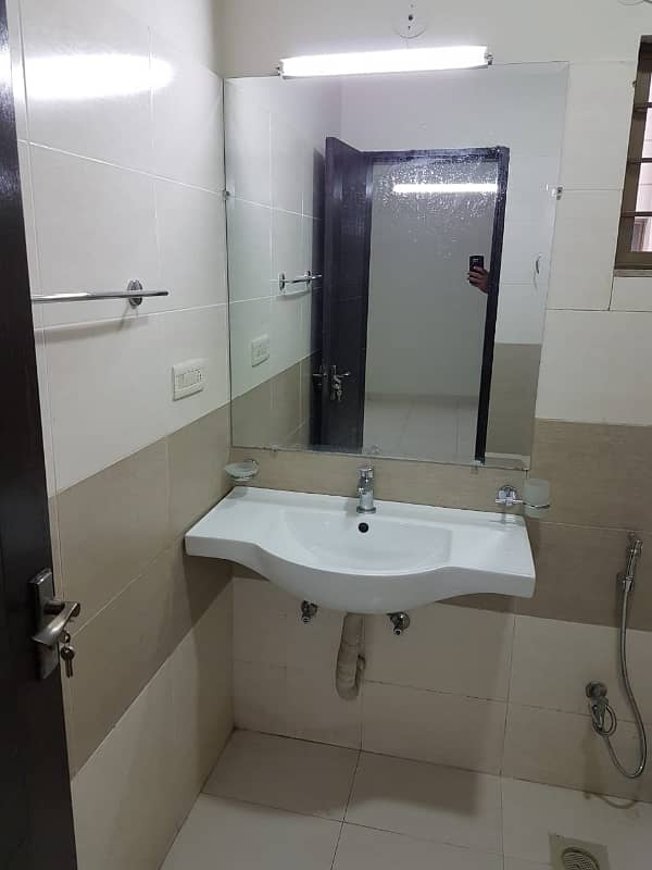 Good 10 Marla Flat For Rent In Askari 10 - Sector F 7