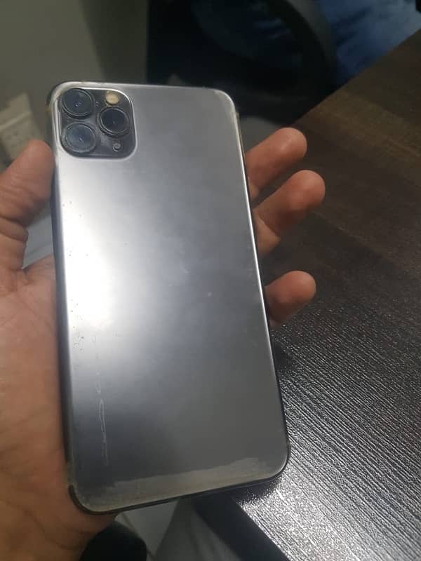 iphone 11 pro max -PTA approved 1