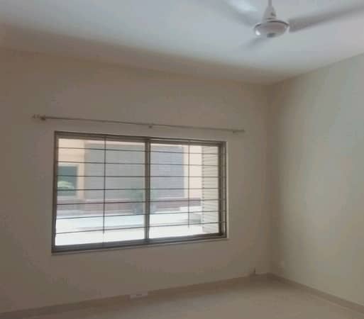 Ideally Located Flat Of 12 Marla Is Available For sale In Lahore 0