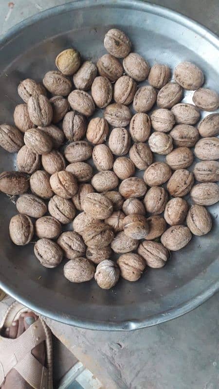 Desi fresh akhrot (walnuts) 0