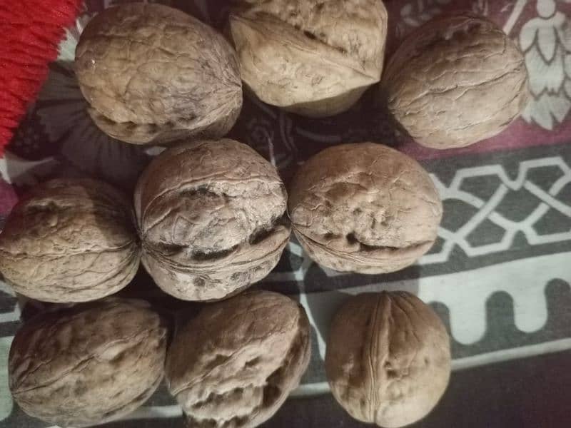 Desi fresh akhrot (walnuts) 1