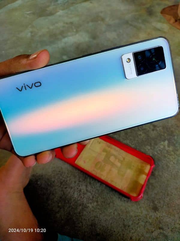 vivo v21 8/128 7