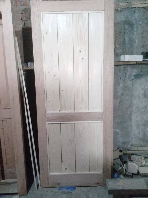 Wood and palai doors for home and office 0