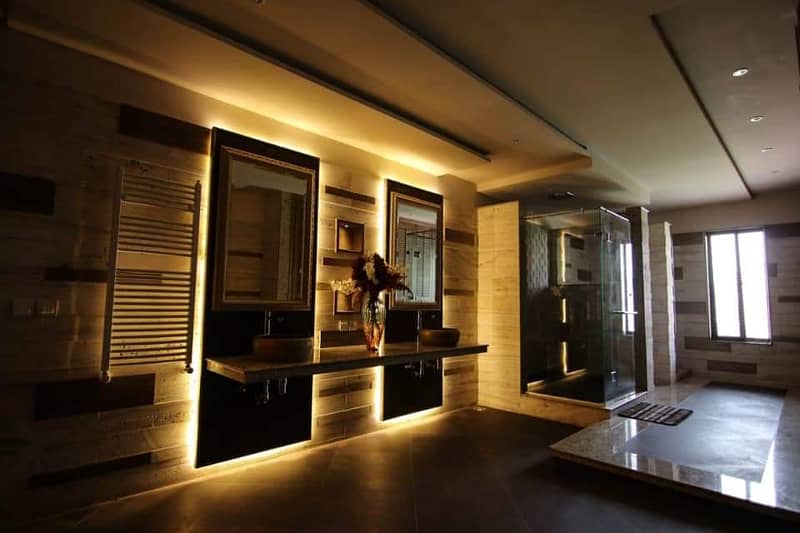 Step Into Luxury Trendsetting Villa For Sale Near  Defence Raya 2