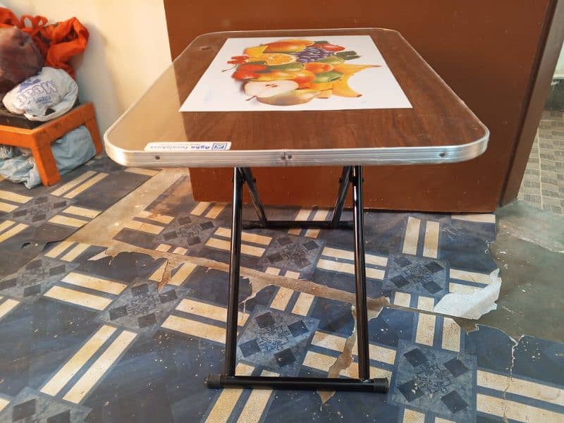 Folding Table For Computer and Laptop 3