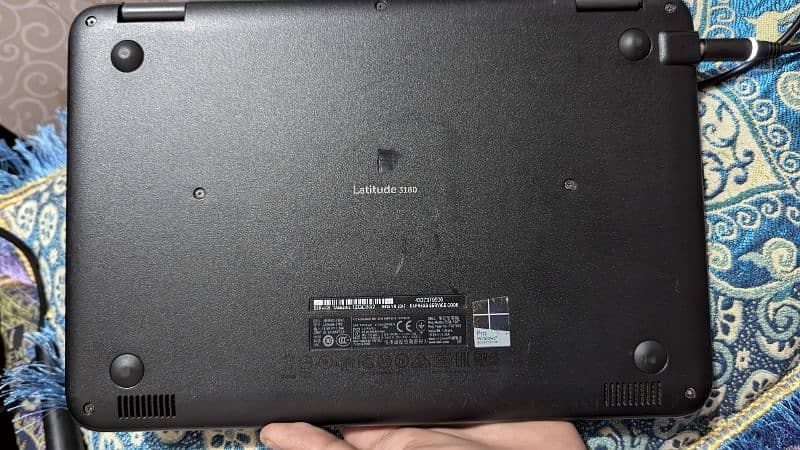 Dell latitude 3180 4/64 0