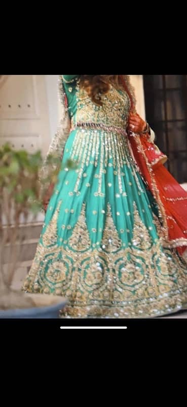 mehendi bridal lehenga 2