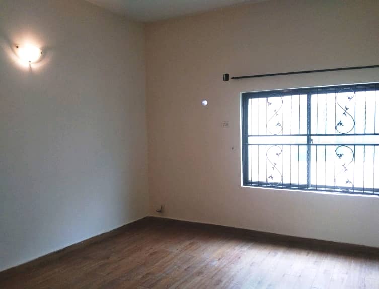 House Is Available For rent In Askari 10 4