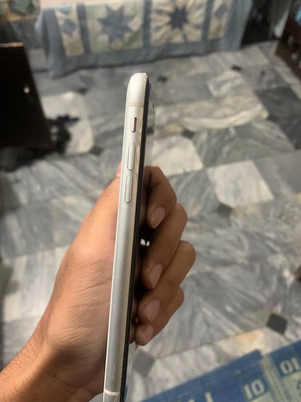 Iphone XR  (10R)  Non pta  first gaming processor iPhone 4