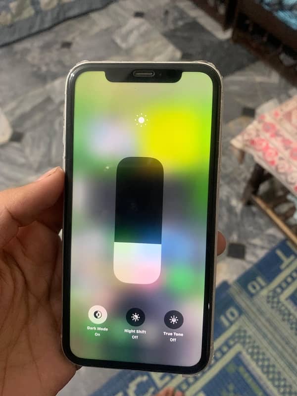 Iphone XR  (10R)  Non pta  first gaming processor iPhone 8