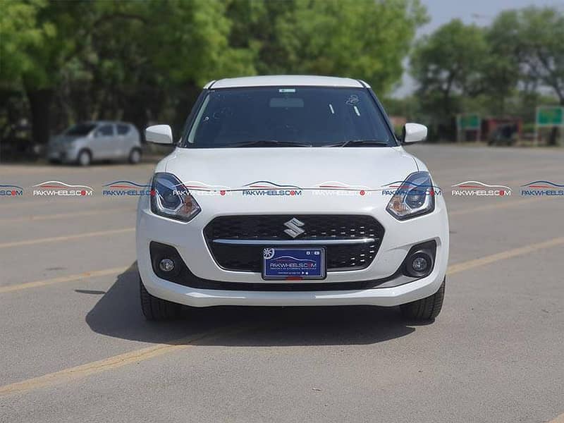 Suzuki Swift 2024 GLX CVT 0