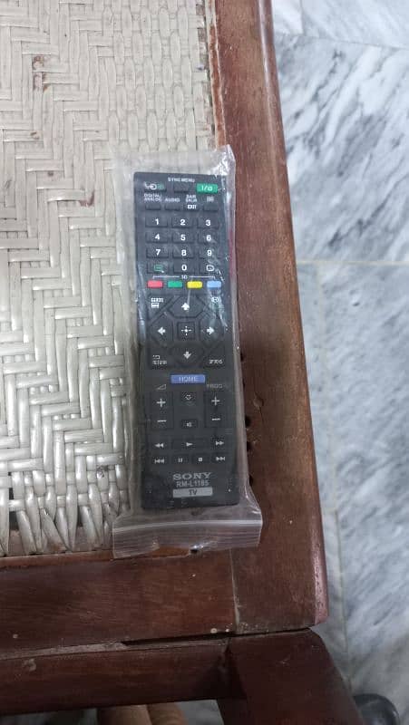 SONY LCD TV REMOTE 0