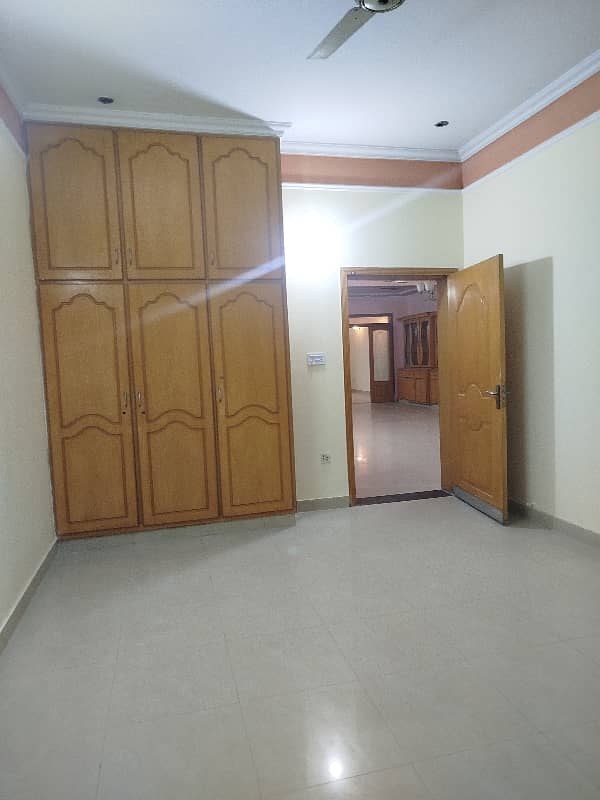 12 MARLA LOWER PORTION FOR RENT IN JOHAR TOWN LAHORE 2