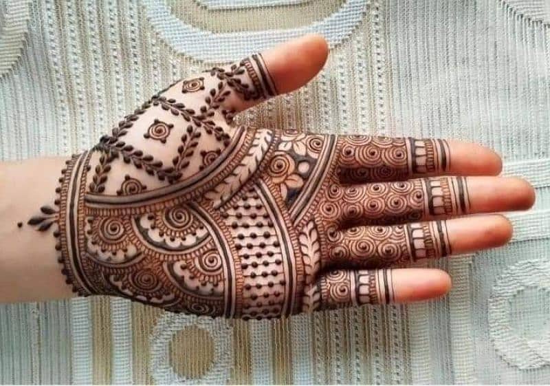 Mehandi Artist 1