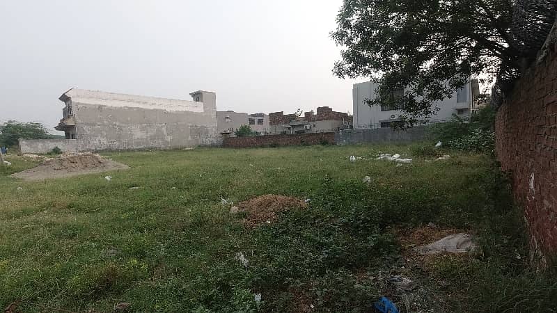 In Lahore You Can Find The Perfect Residential Plot For sale 4