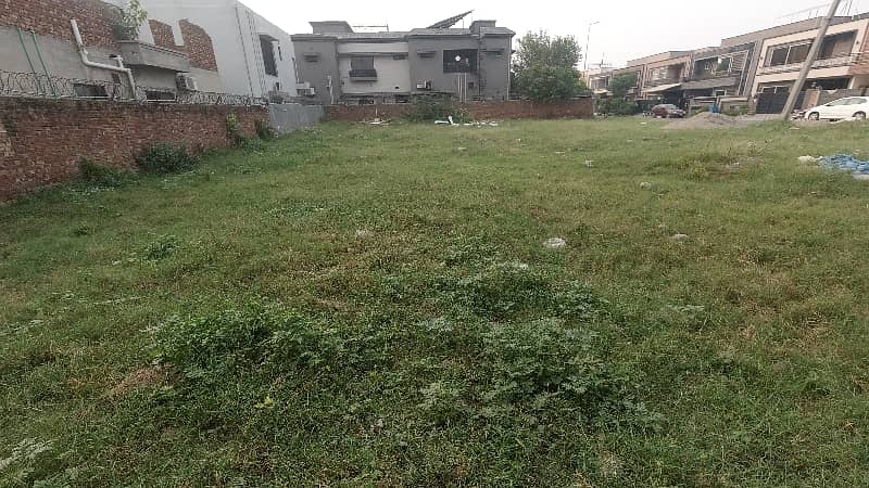 In Lahore You Can Find The Perfect Residential Plot For sale 5