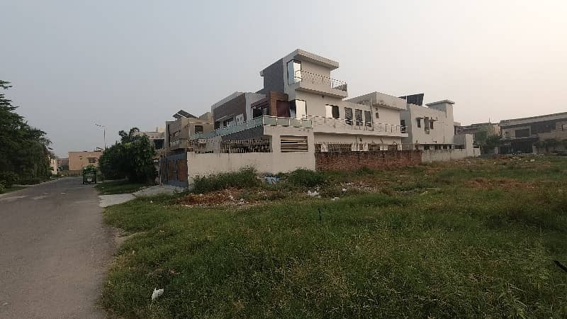 Residential Plot Of 1 Kanal Available For sale In Green City - Block B 1