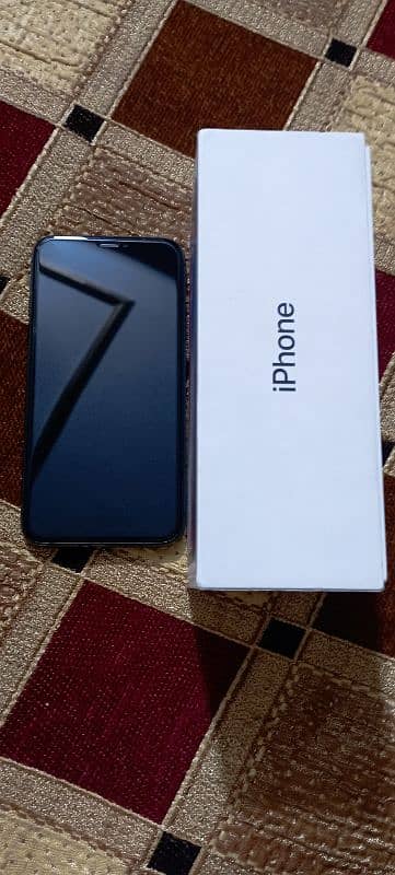 i phone X 64gb jet black color 6