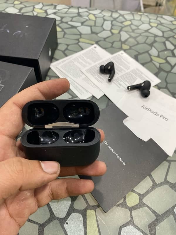 Apple Air pods pro 4