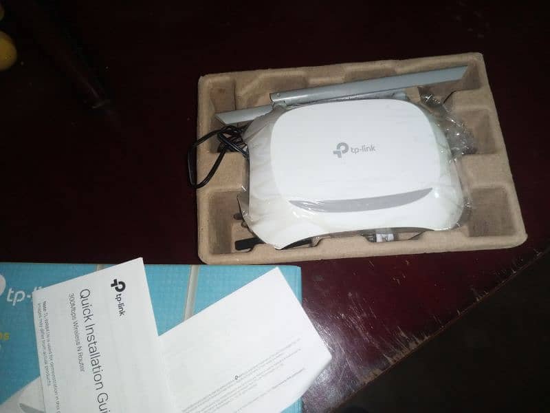 TP Link  300 Mbps Router 2