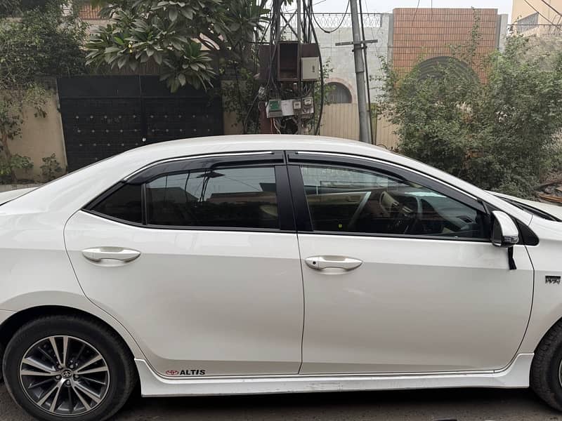 Toyota Corolla Altis 2020 3