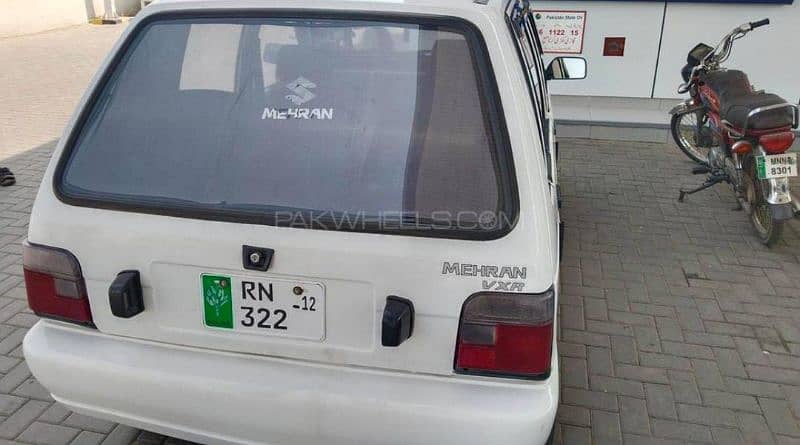 Suzuki Mehran VXR 2012 3