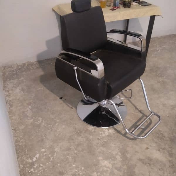 salon chair 1