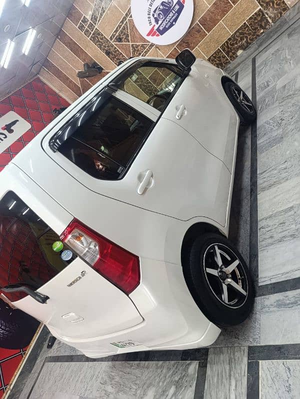 Suzuki Wagon R Stingray 2015 3