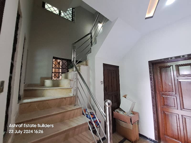 8.4 Marla Stylish Double Storey House Sector Vip Proper Closed To Sector 01 28