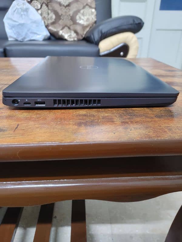 Dell latitude 5500 8