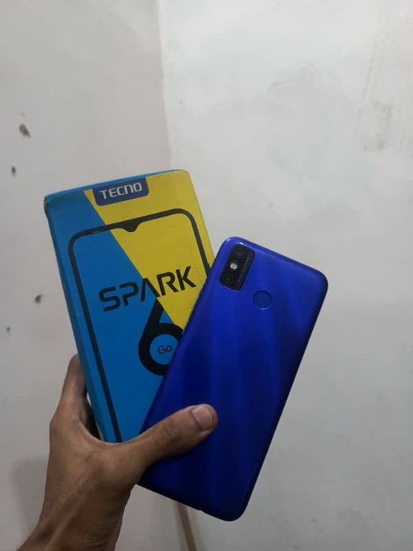 Tecno Spark 6 Go, Infinix Hot 8 lite, 0