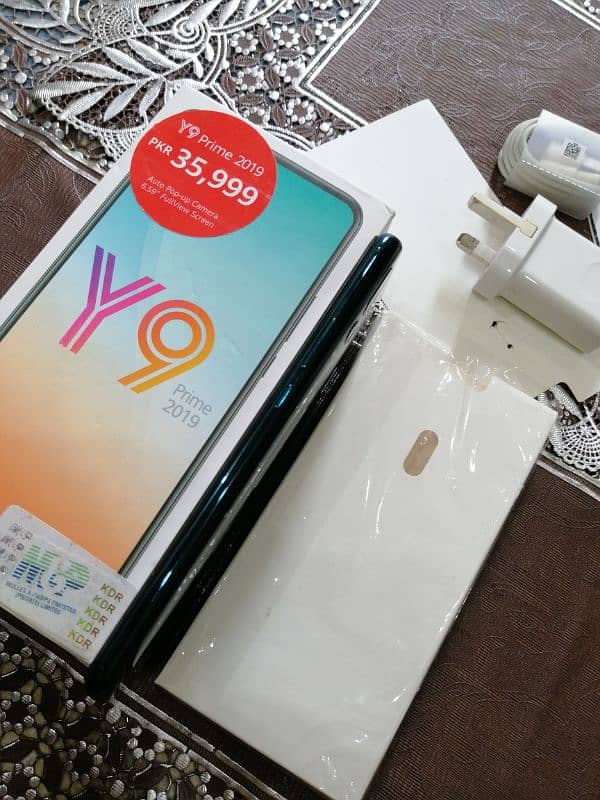 Huawei y9 prime pop up camera. 3