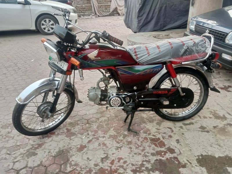 Honda 70 Model 2018 Panjab Number 16