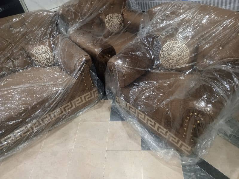 Shifting Abroad new 5 seater sofa set 2