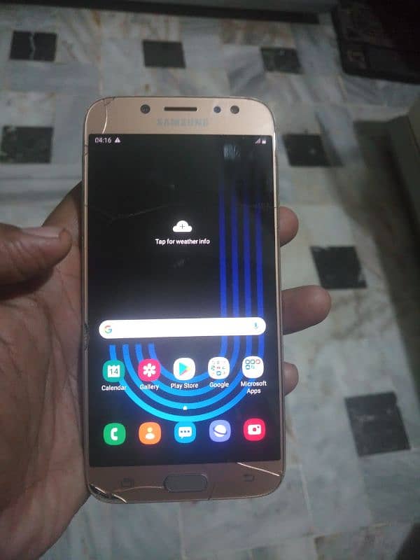 Samsung J7 pro. . . 3/32gb. . . official pta approved 0