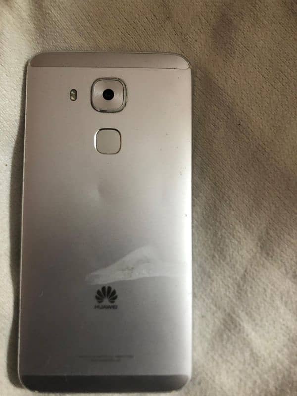 Huawei nova plus 0