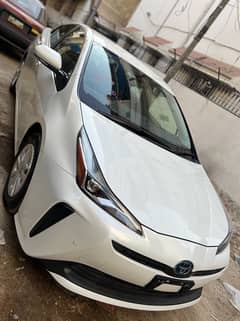 Toyota Prius 2021