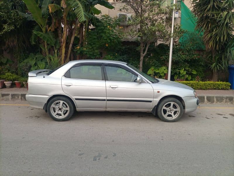 Suzuki Baleno 2004 1