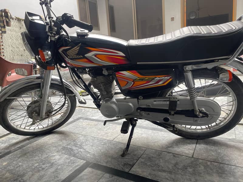 Honda CG 125 2022 3