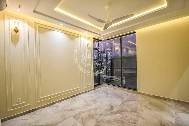 10 MARLA FUL BASEMENT CORNER MODER DESIGN HOUSE FOR RENT IN DHA PHASE 6 GOOD LOCATION 16