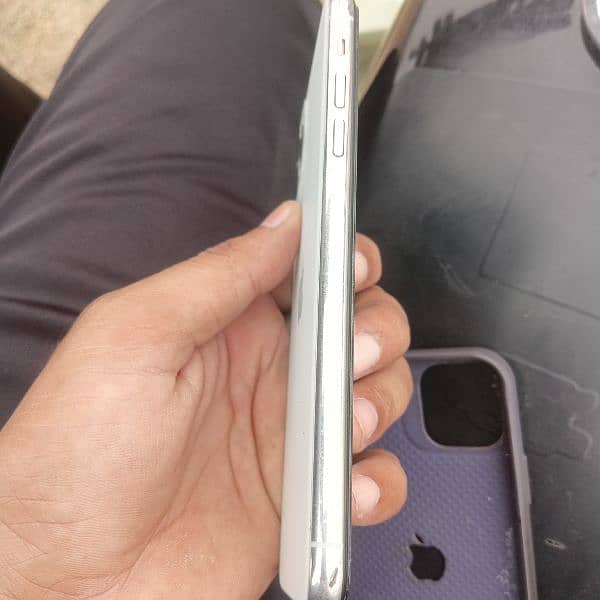 iphone 11promax PTA64GB 2