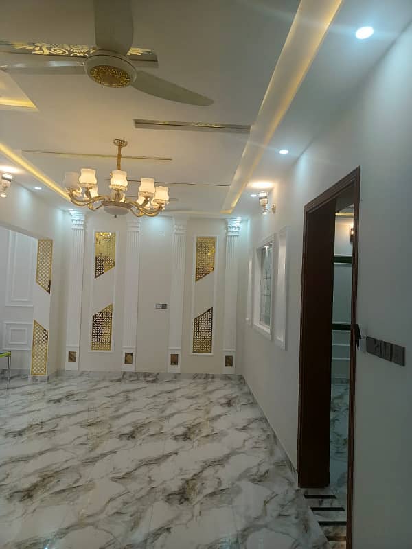 Double story beautiful laxaury house for sale in diamond city Phase 2 4